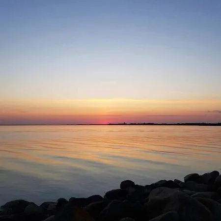 Charming Retreat Near Attractions - By Traum Дом отдыха